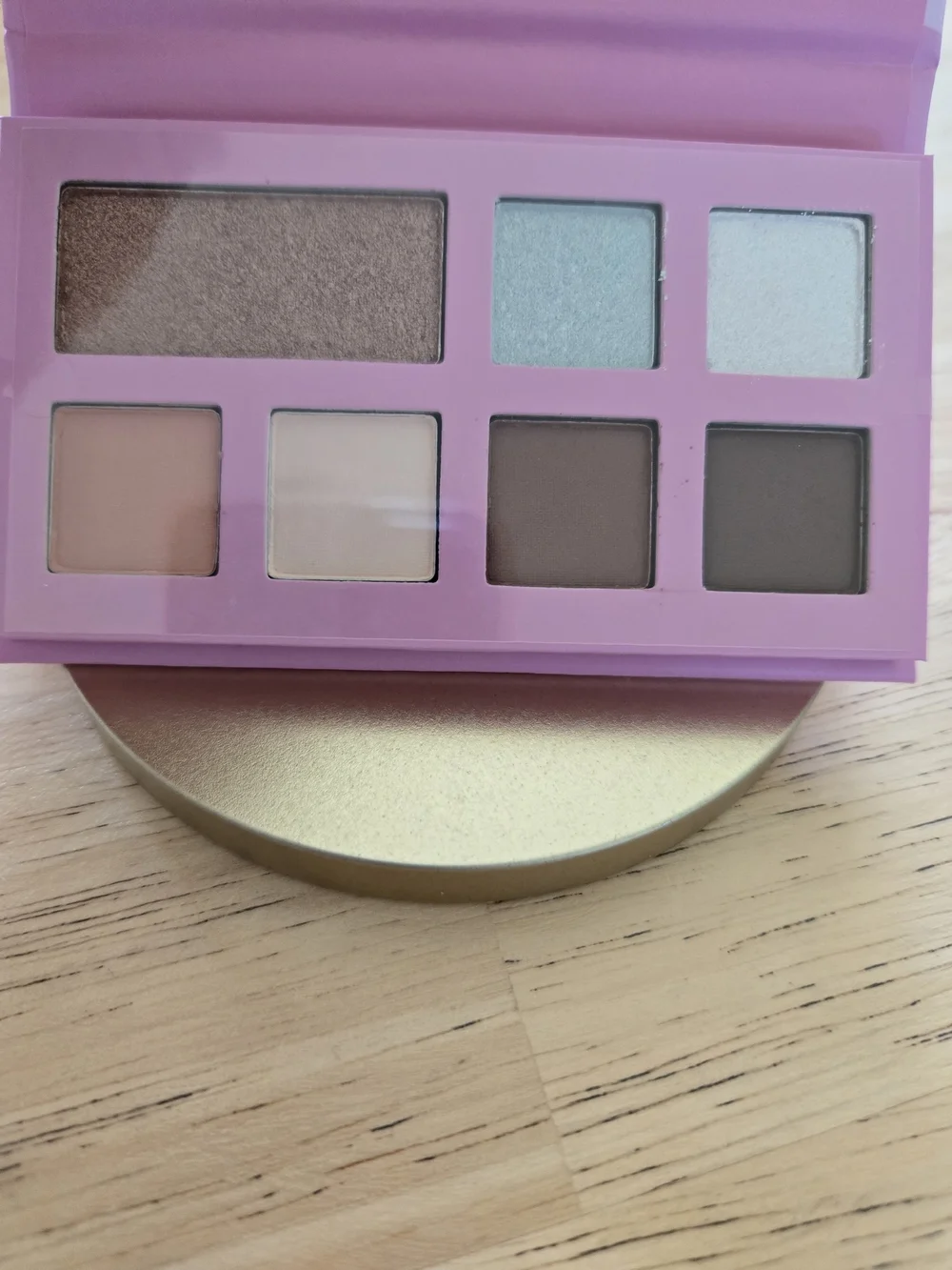 RealHer Eyeshadow Palette 